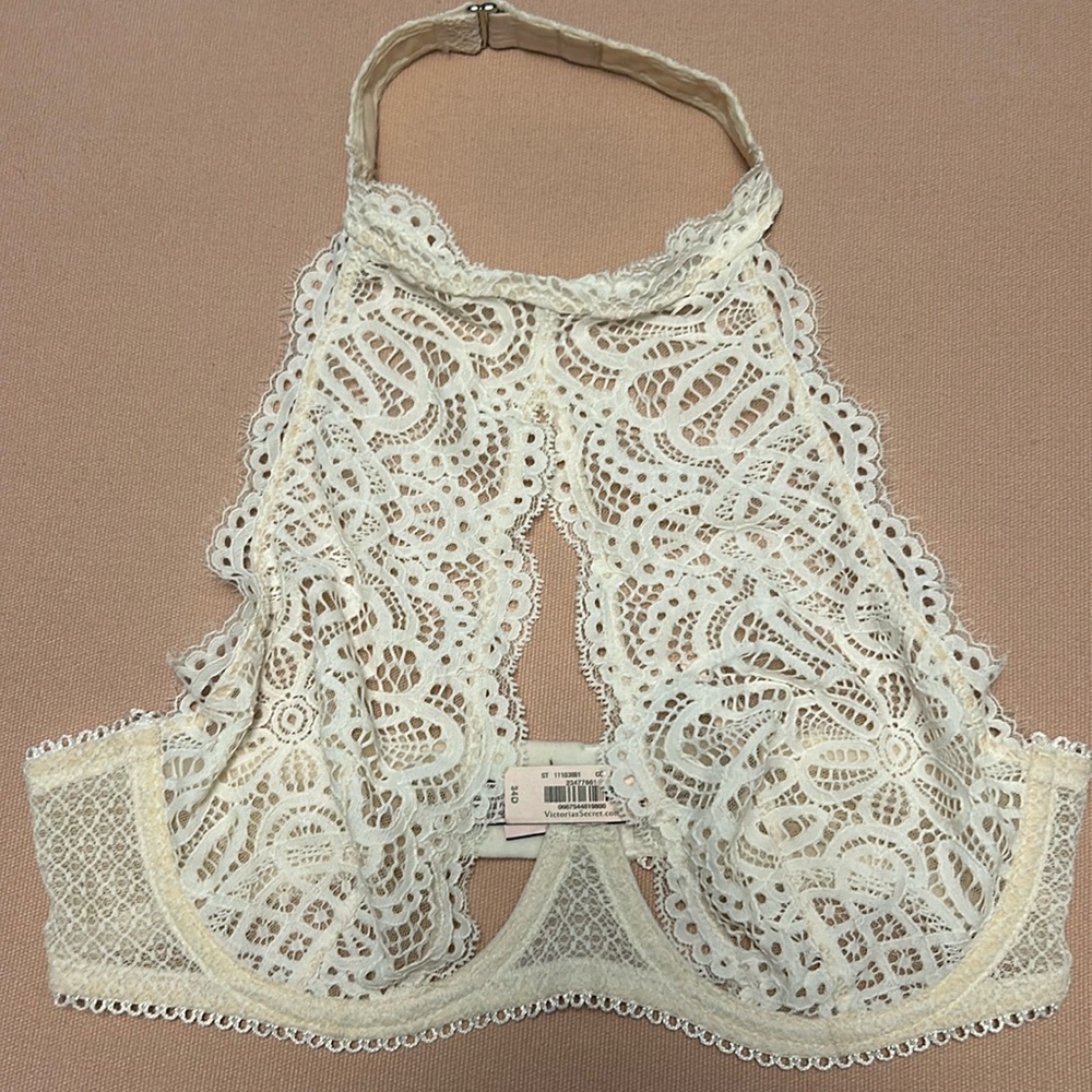 NWT Victoria’s Secret Dream Angels Cream Lace Unlined Demi Push-Up Halter Bra